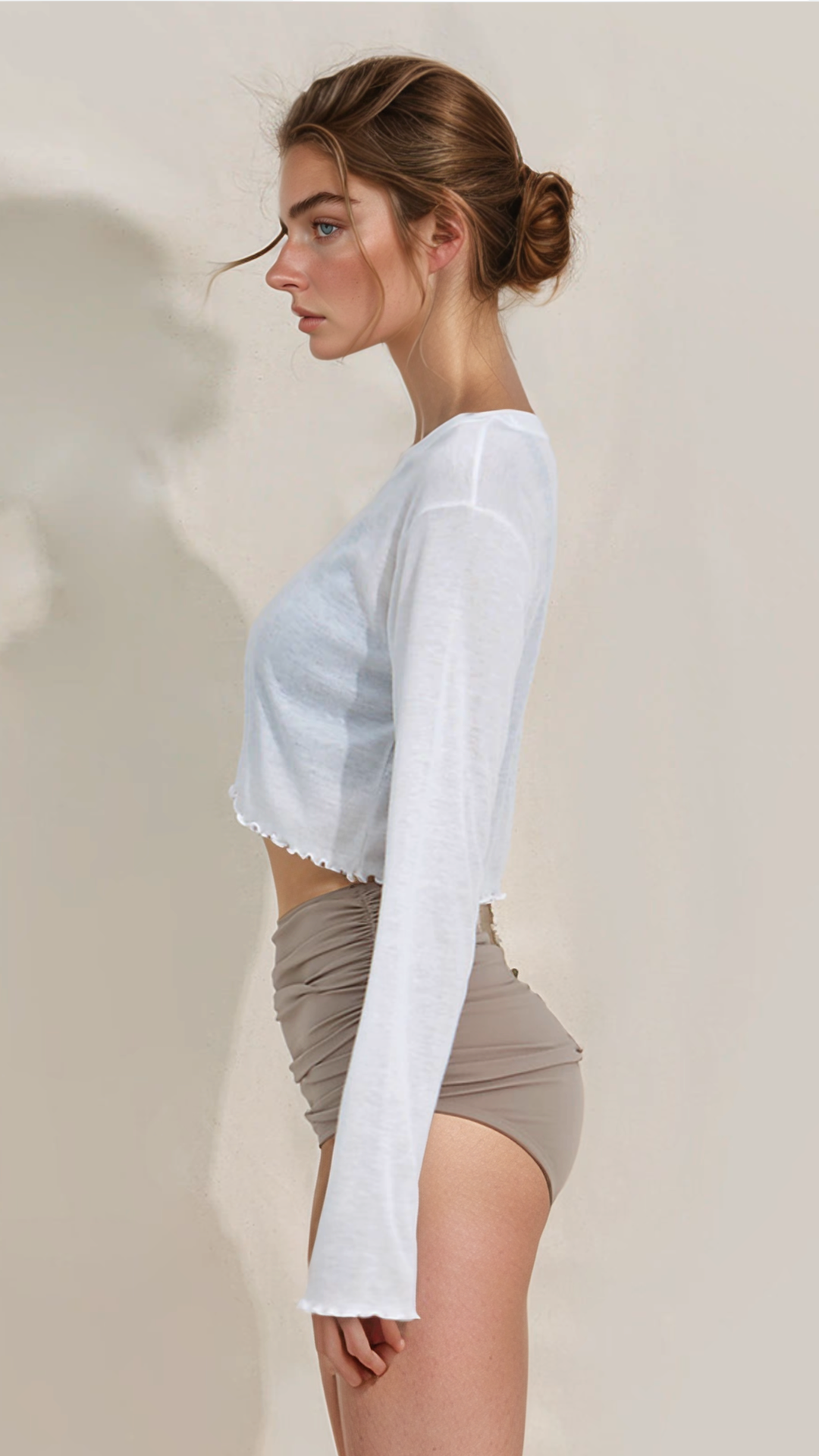 Earthline – High-Waist Shorts – BEIGE