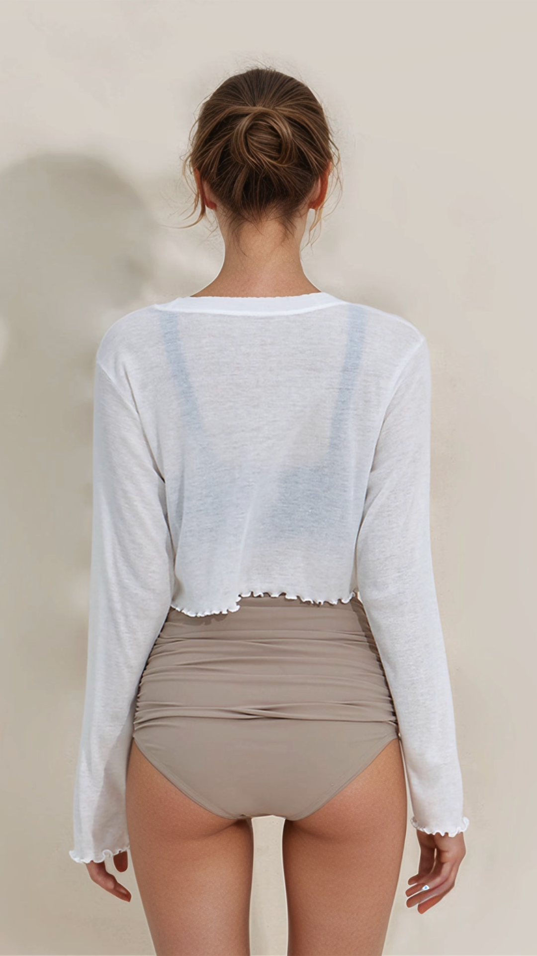 Earthline – High-Waist Shorts – BEIGE