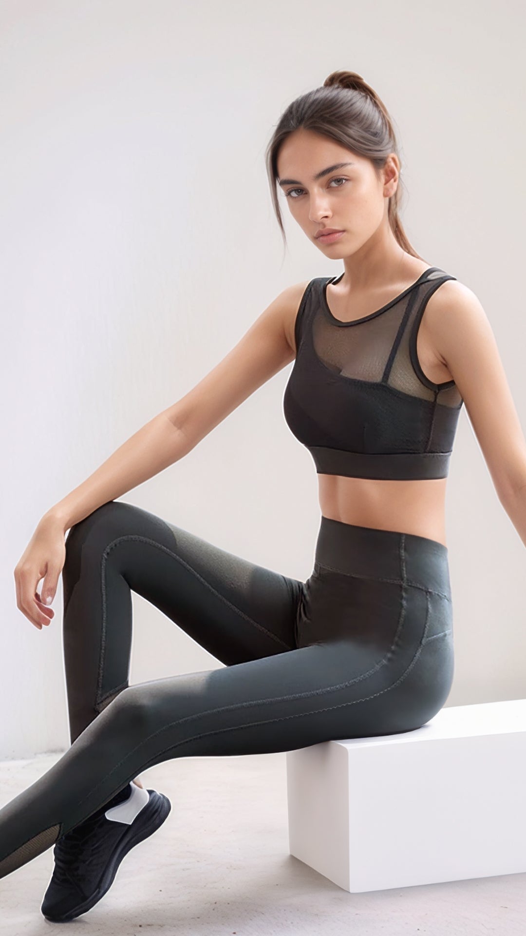 Streamform – High-Waist Leggings – BLACK